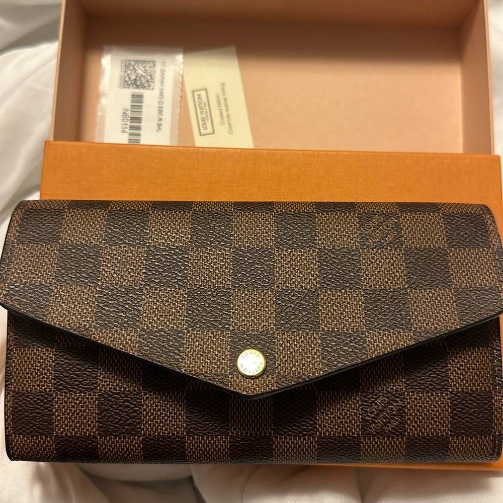 Authentic Louis Vuitton Sarah Wallet Rose Ballerine Edition